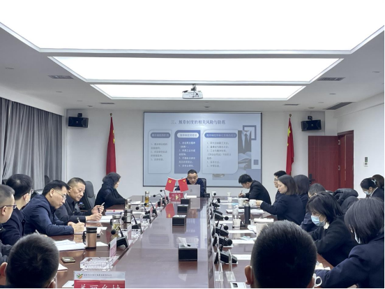 岳农集团开展“宪法宣传周”系列活动