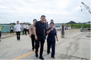 市人大常委会副主任刘晓英带队 到岳农集团调研产业项目